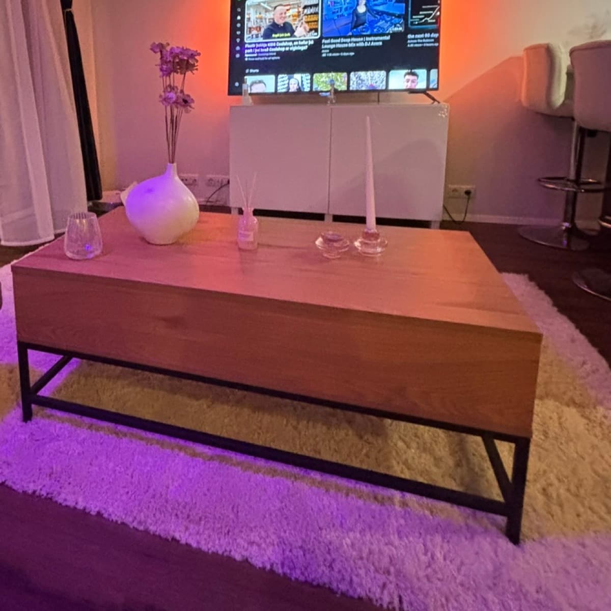 Sófaborð með geymslurými