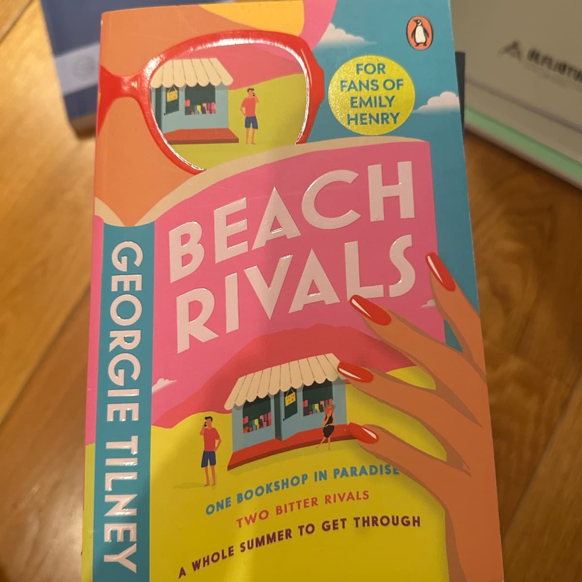 Beach Rivals eftir Georgie Tilney