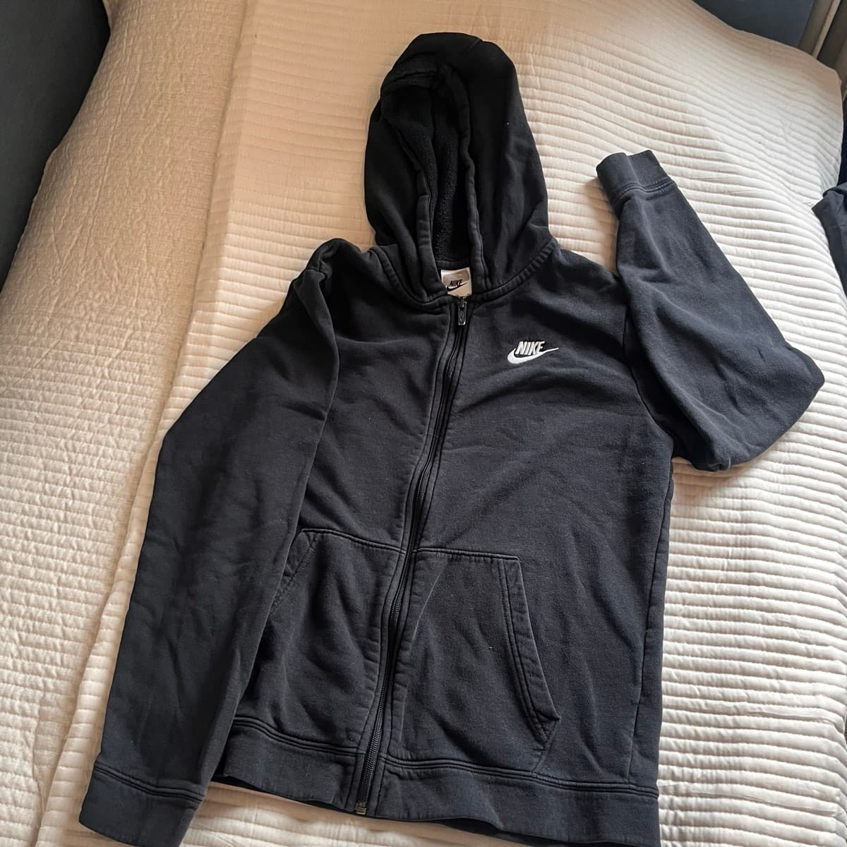 NIKE rennd hettupeysa