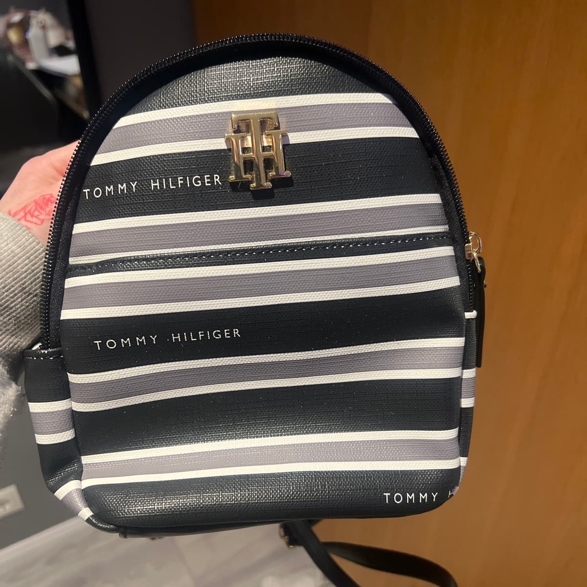 Tommy Hilfiger bakpoki