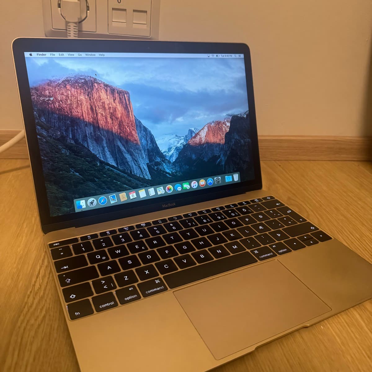 Apple MacBook 12"