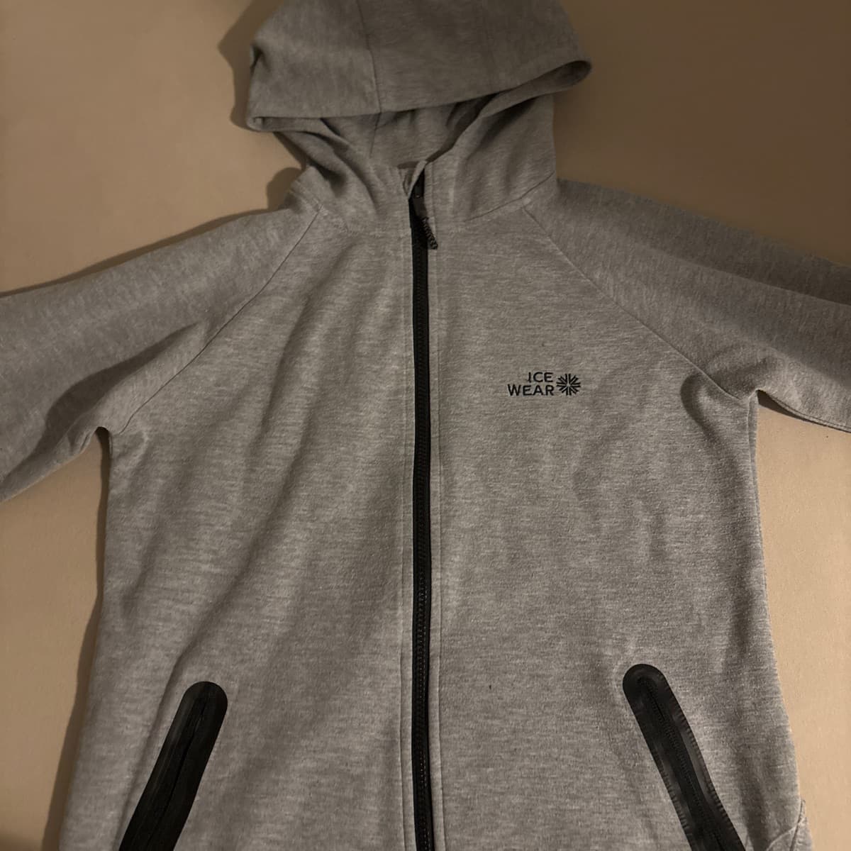 Icewear hettupeysa
