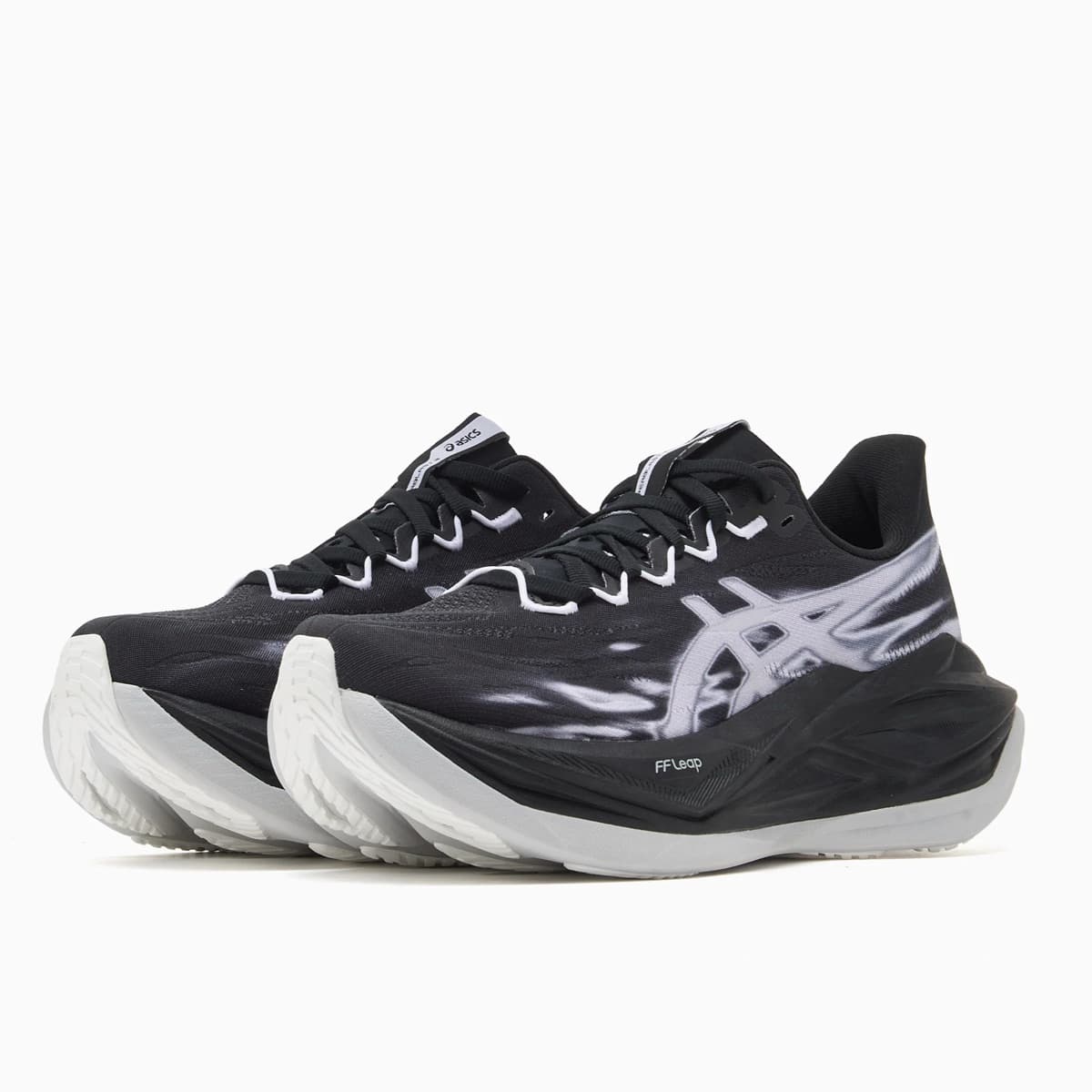Asics Superblast hlaupaskór