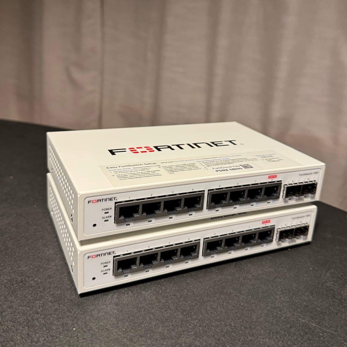 Fortinet FortiSwitch netbeinir, 2 stk.