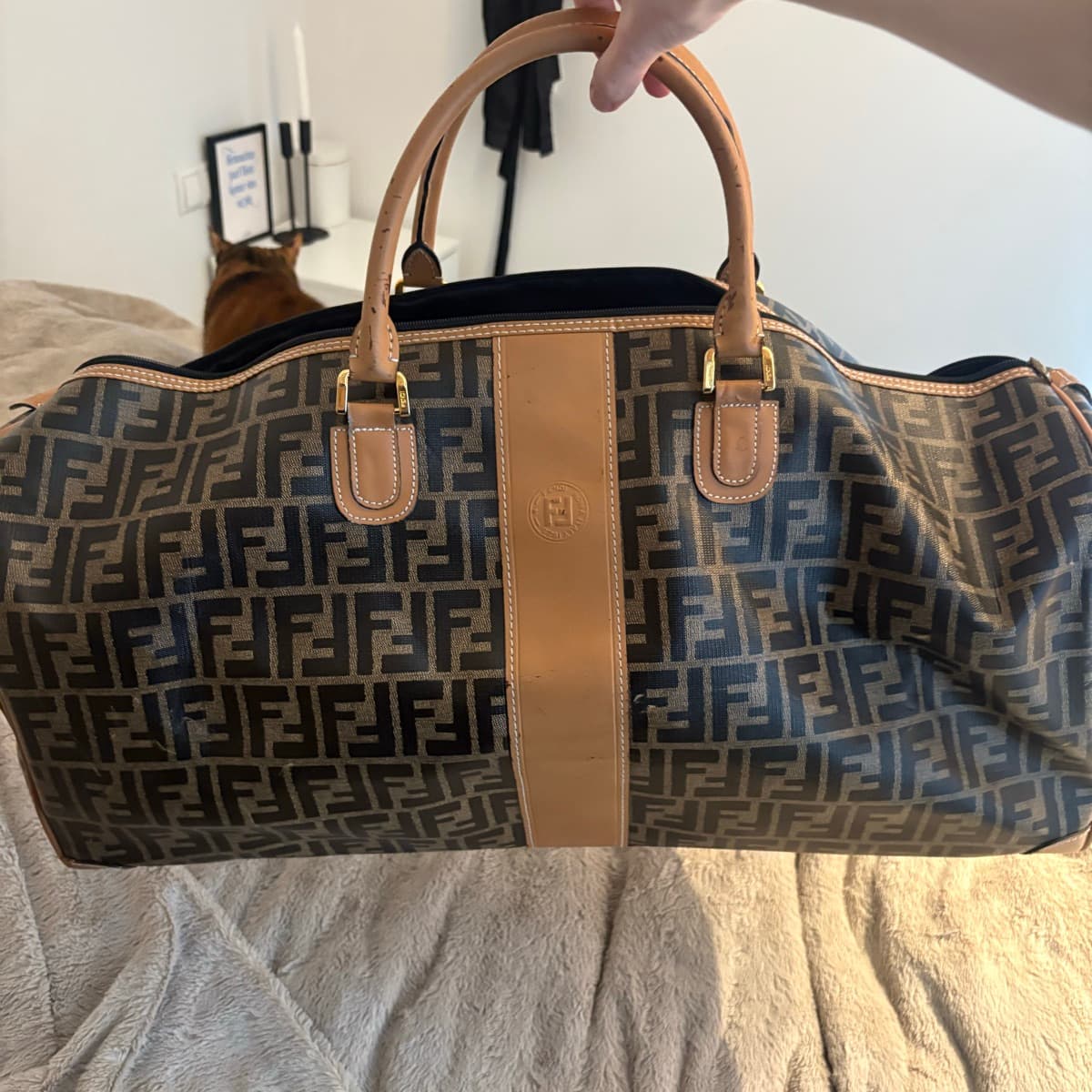 Fendi ferðataska