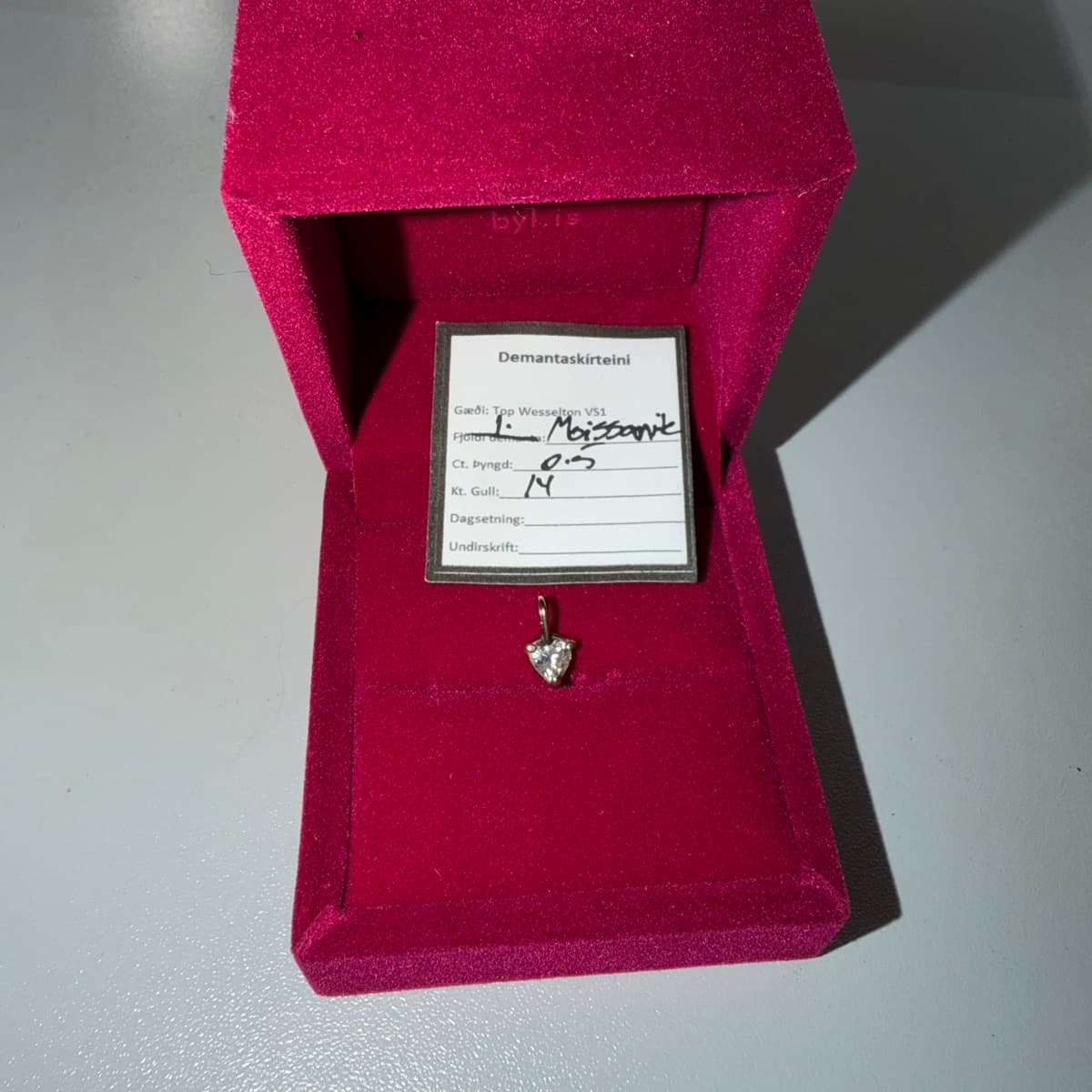 Moissanite hálsmen, 14k gull