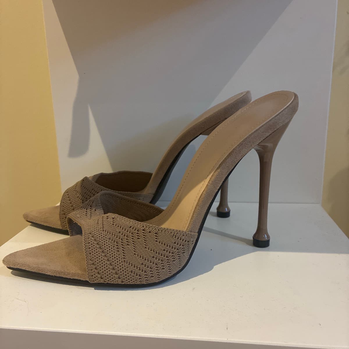 Háhæla mules