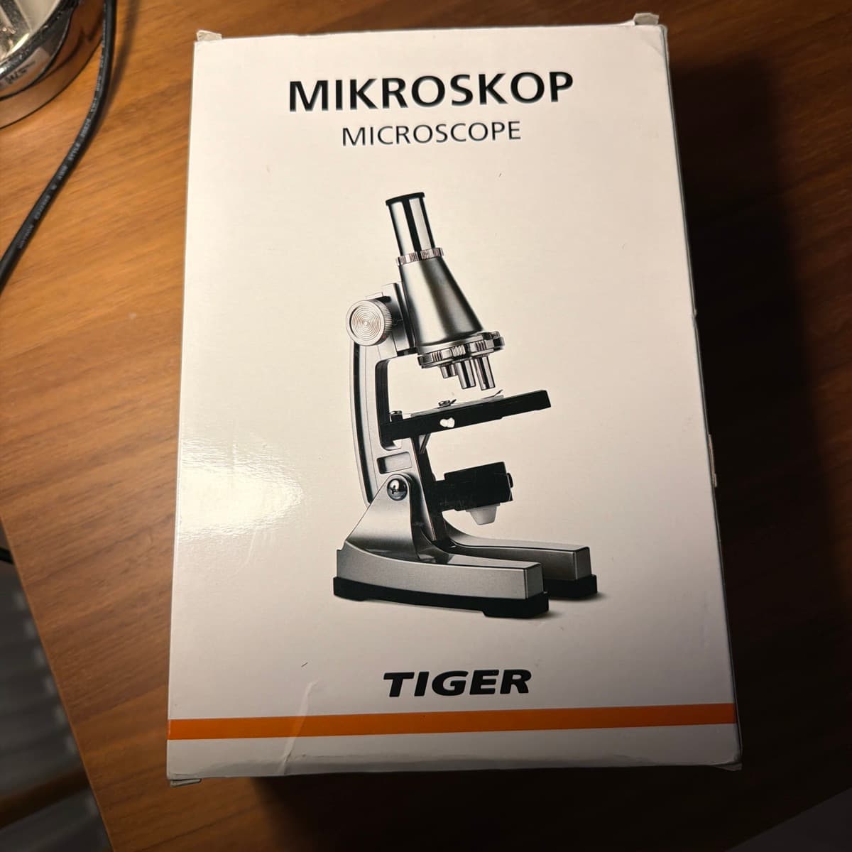 Tiger smásjá