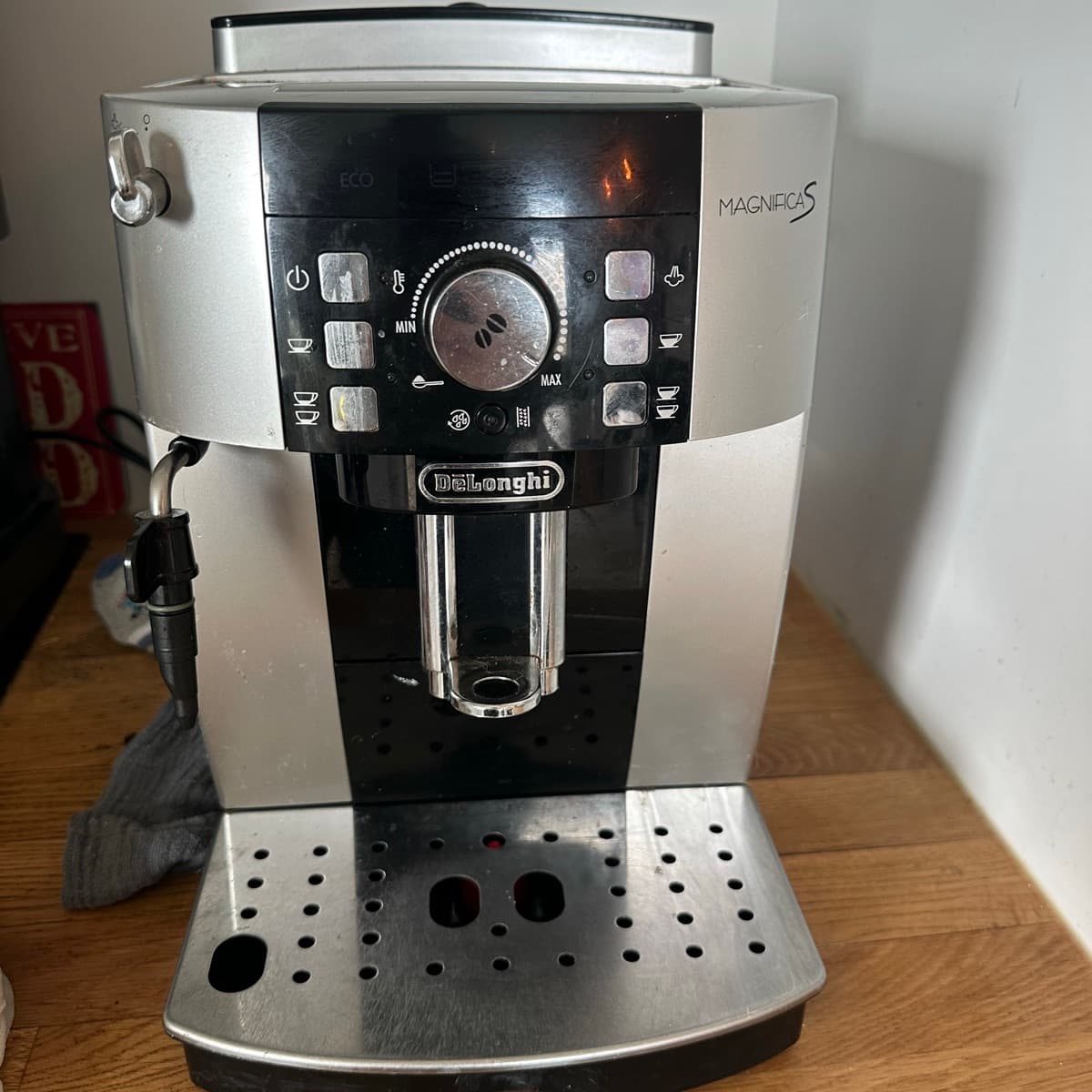 DeLonghi Magnifica S kaffivél