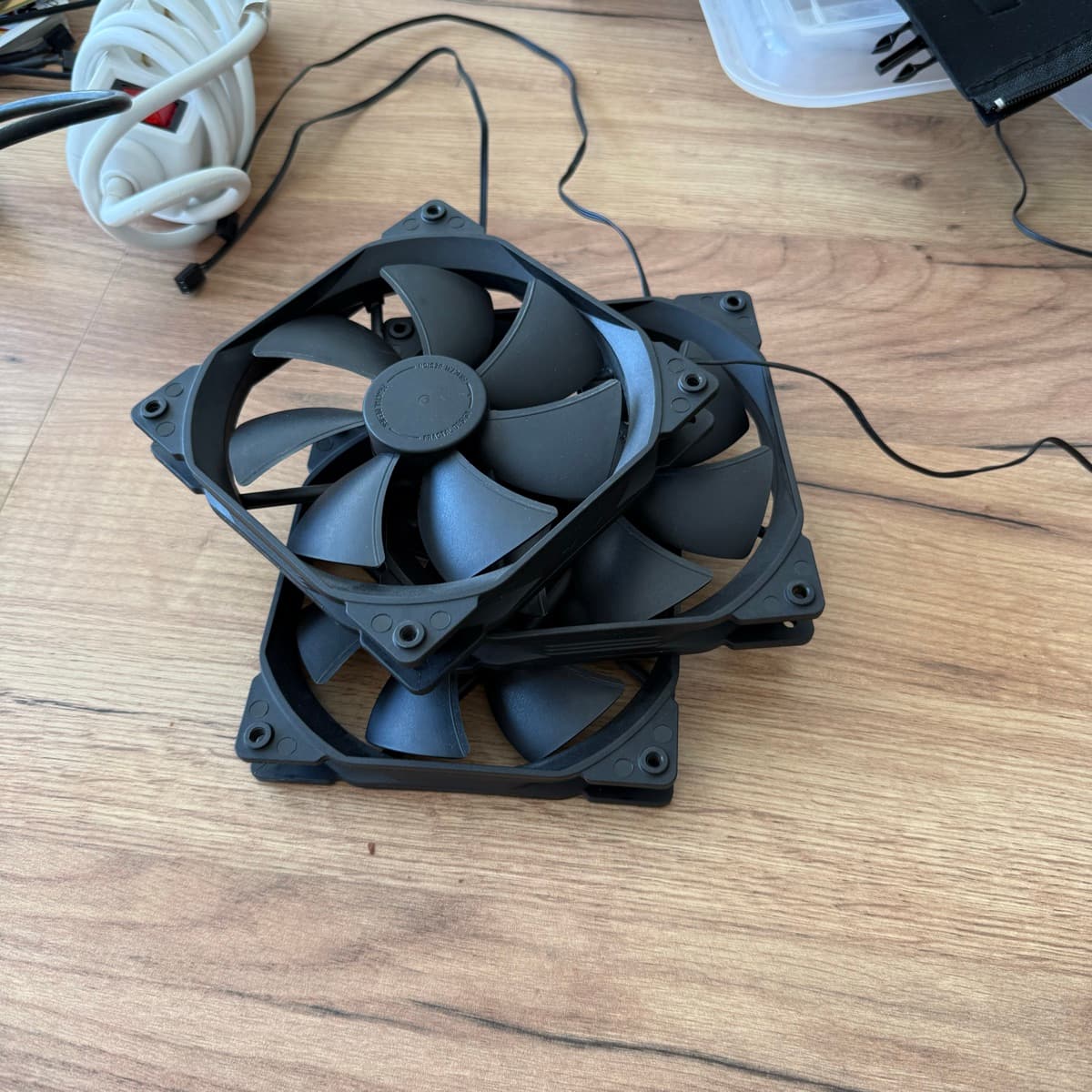 Tölvuviftur frá Noctua og Fractal