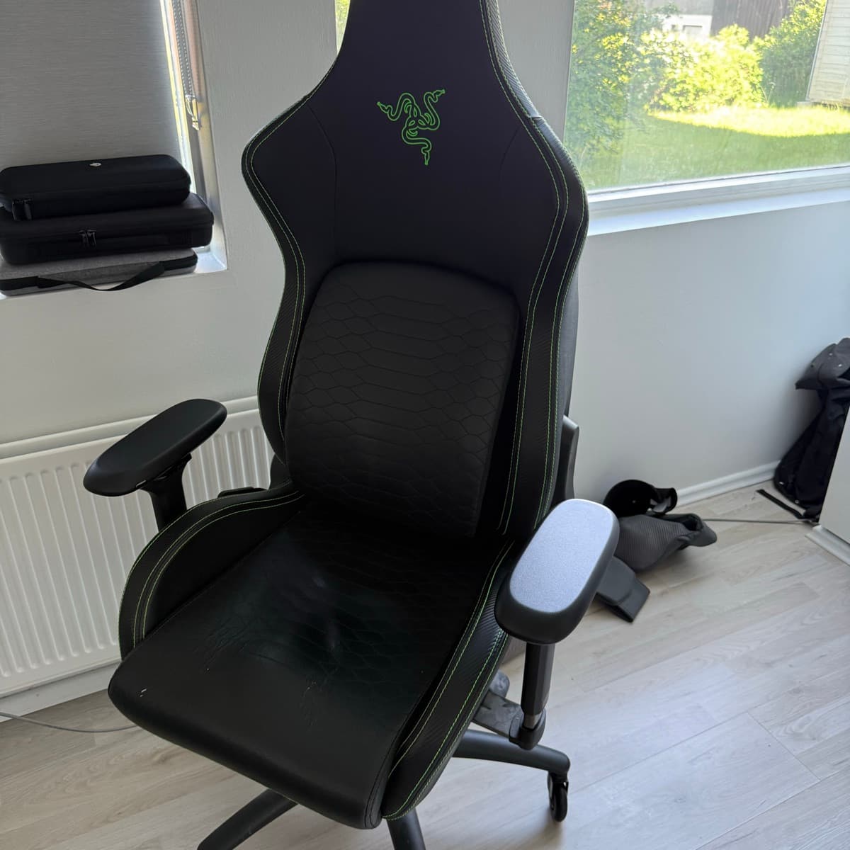 Razer Iskur tölvuleikjastóll