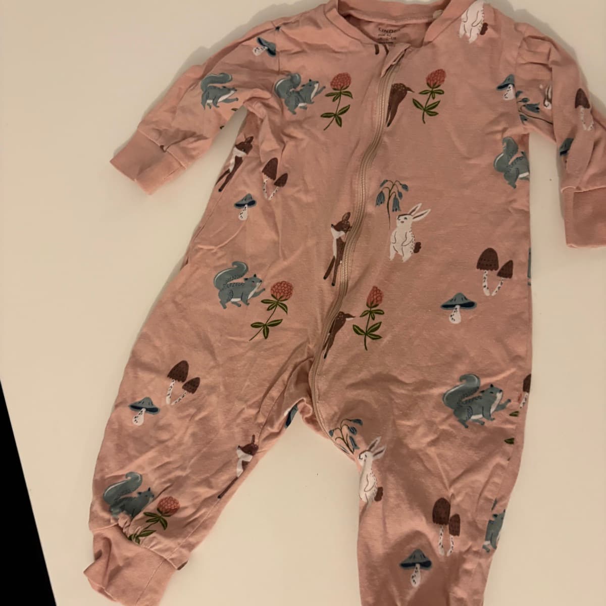 Lindex samfestingur með skógardýrum