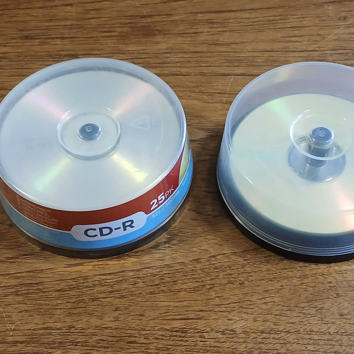 Skrifanlegir diskar 700MB