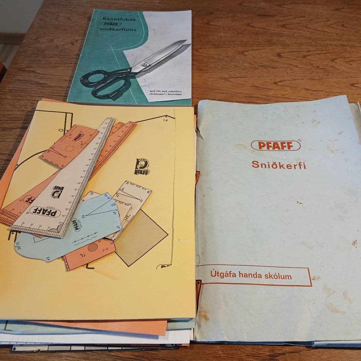 Pfaff sniðkerfi og kennslubók
