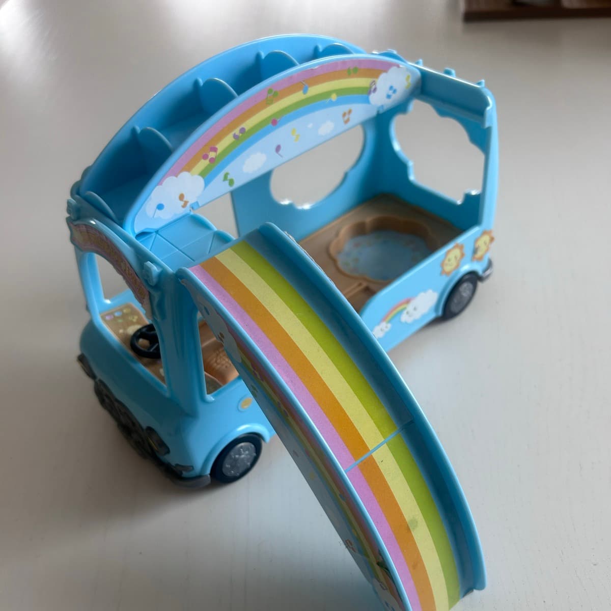 Sylvanian Families leikskólabíll