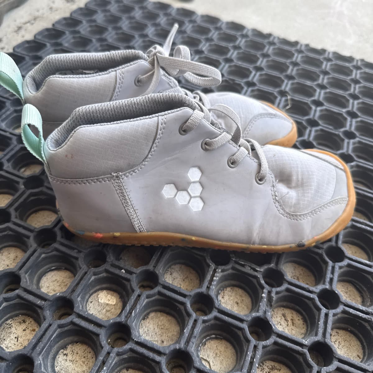 Vivobarefoot skór. St 33