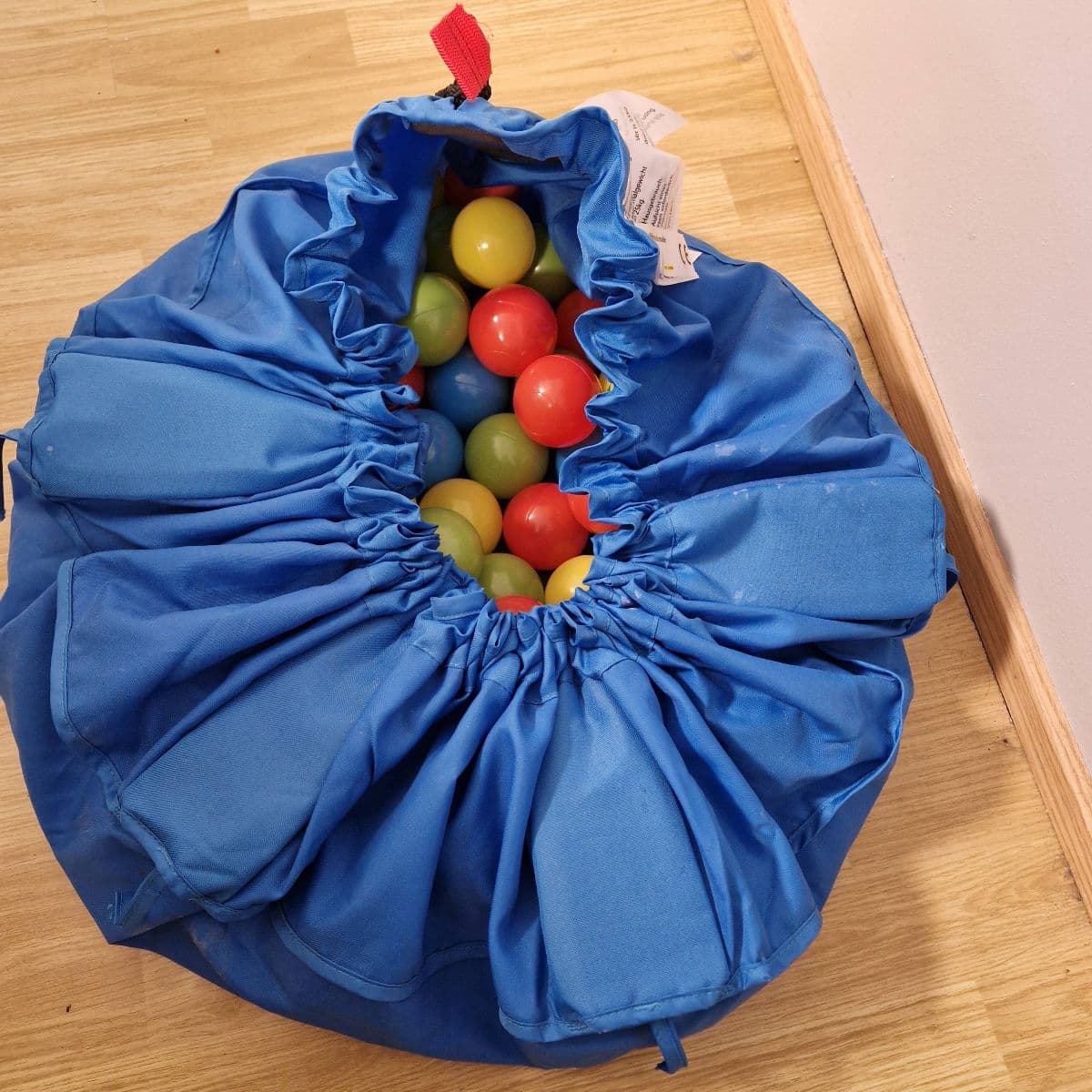 Leikfangamotta og boltar