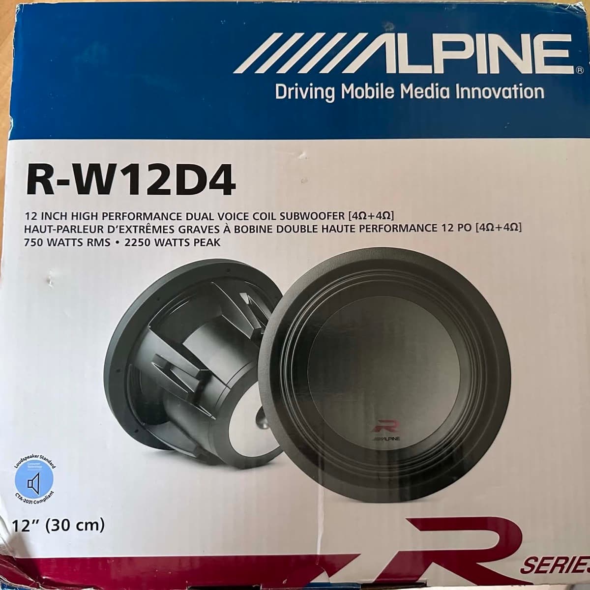 Alpine R-W12D4 bassahátalari