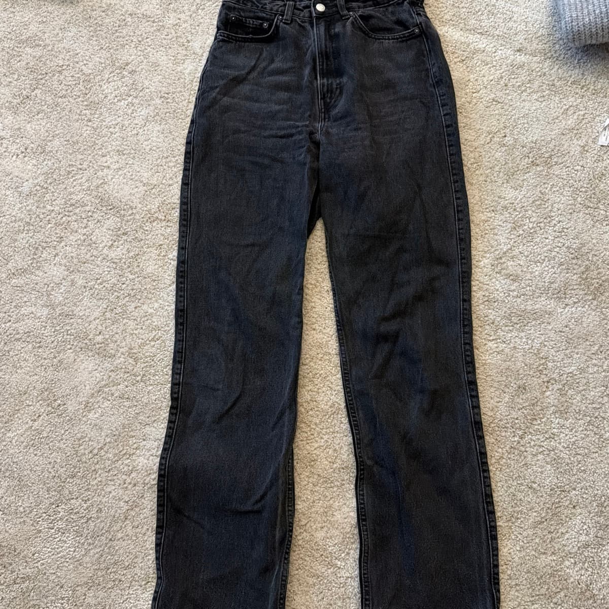 Weekday Rowe gallabuxur
