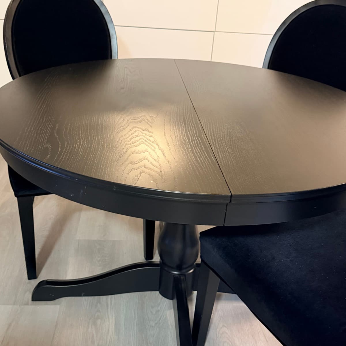 Stækkanlegt borðstofuborð