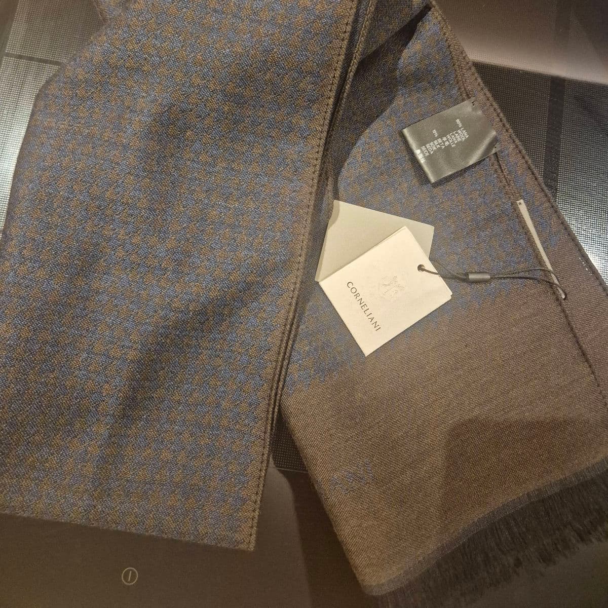 Corneliani trefill