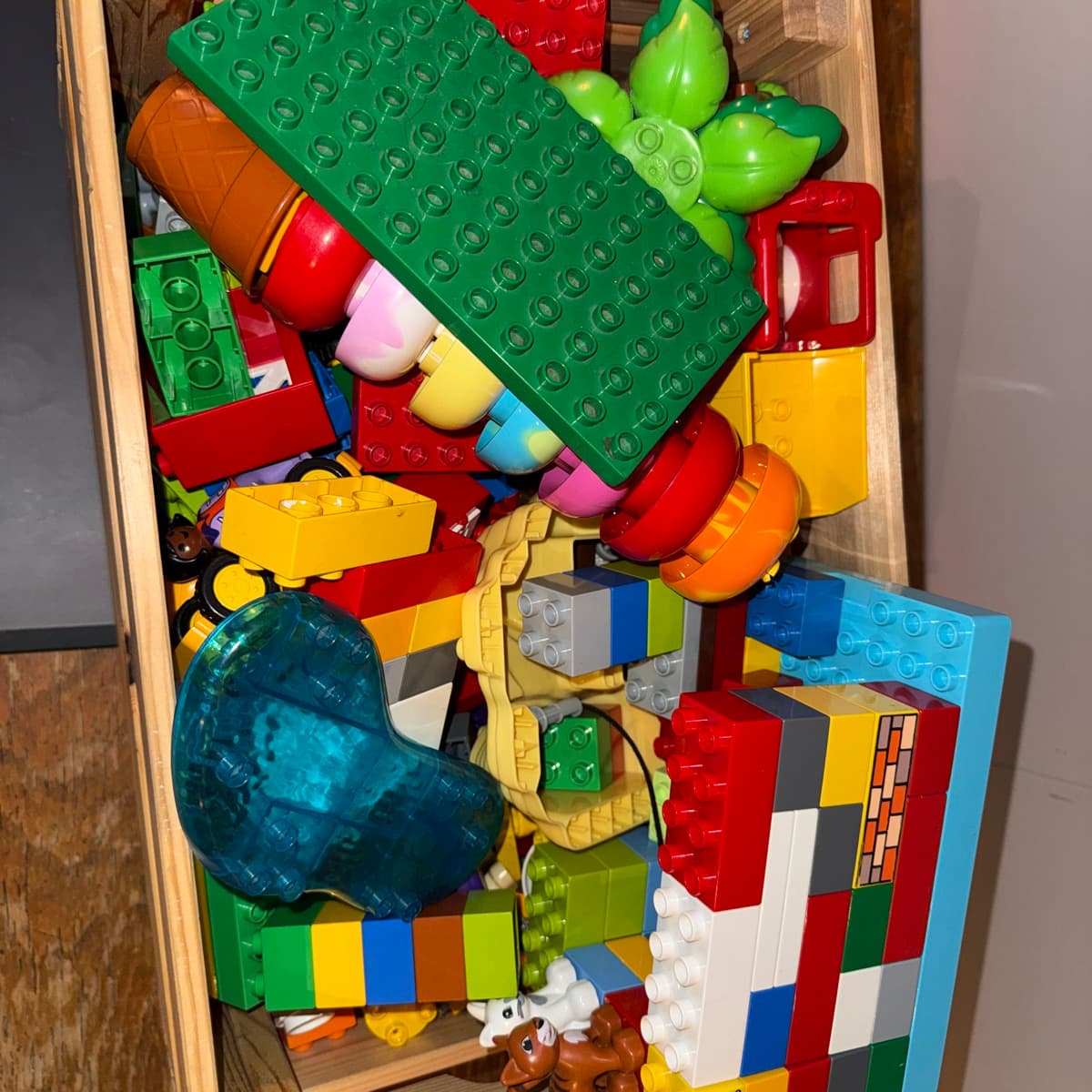 Duplo kubbar í kassa
