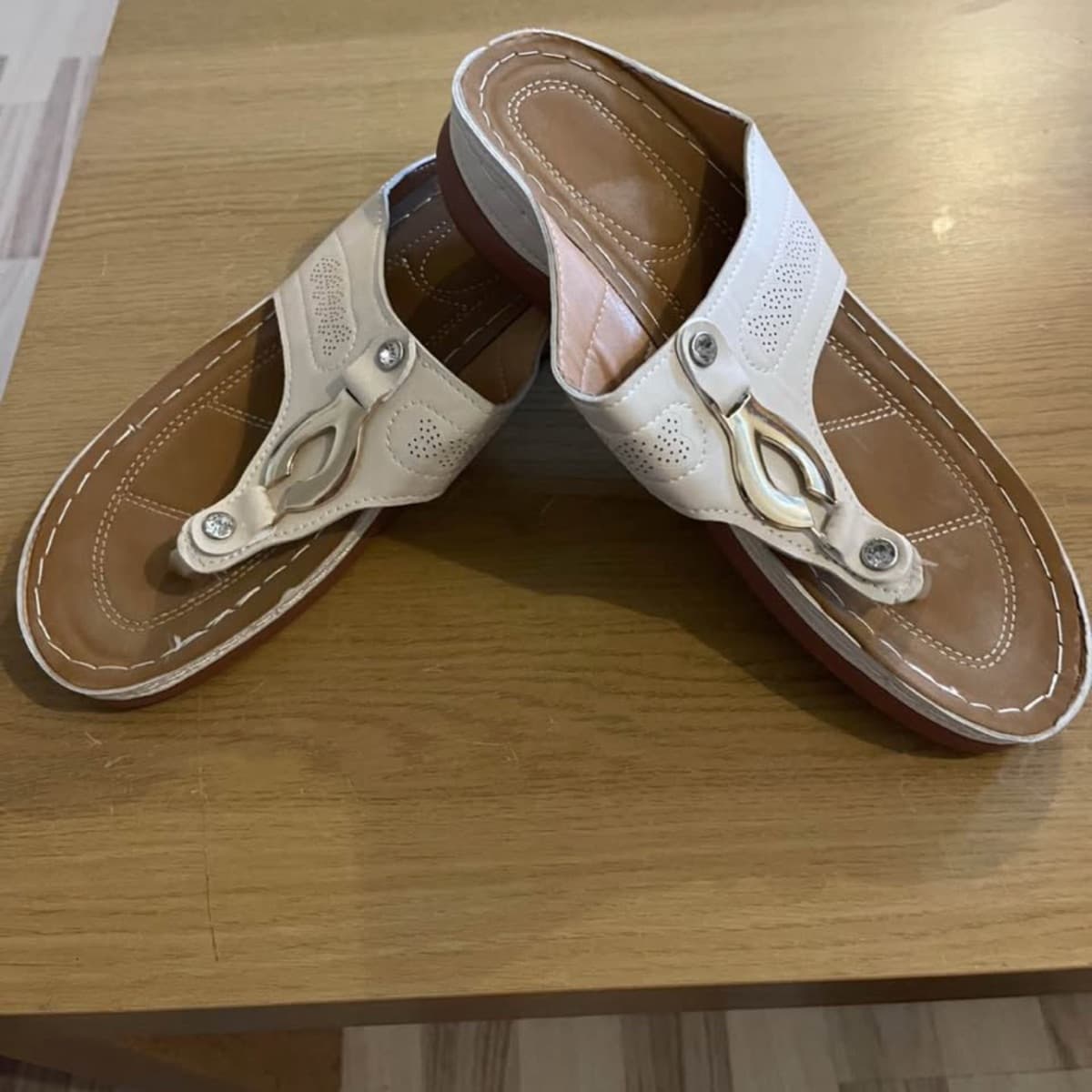 Sandalar