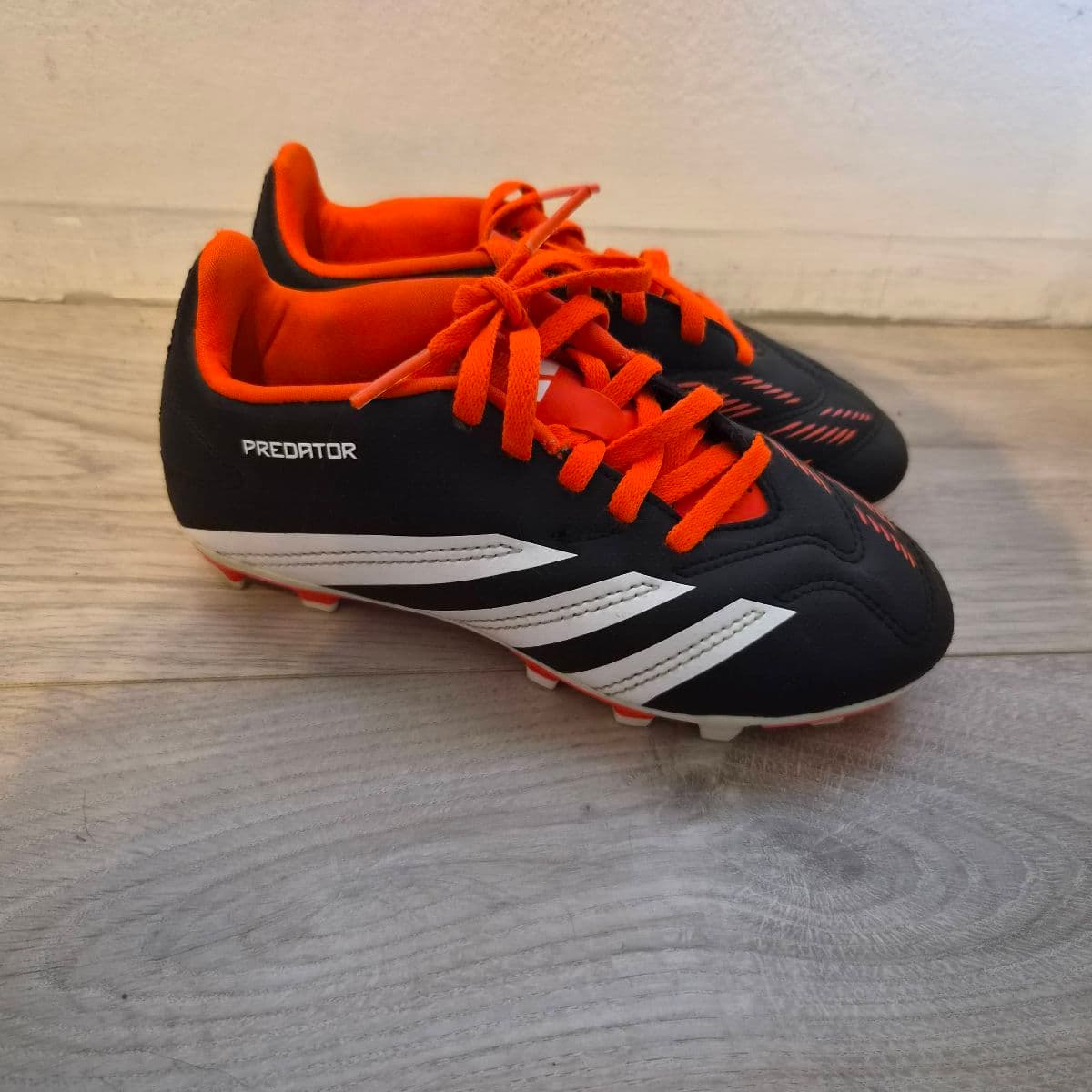 Adidas Predator fótboltaskór