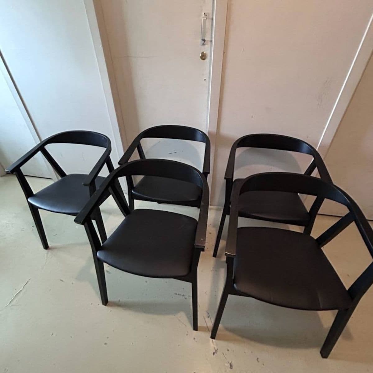 Fimm borðstofustólar