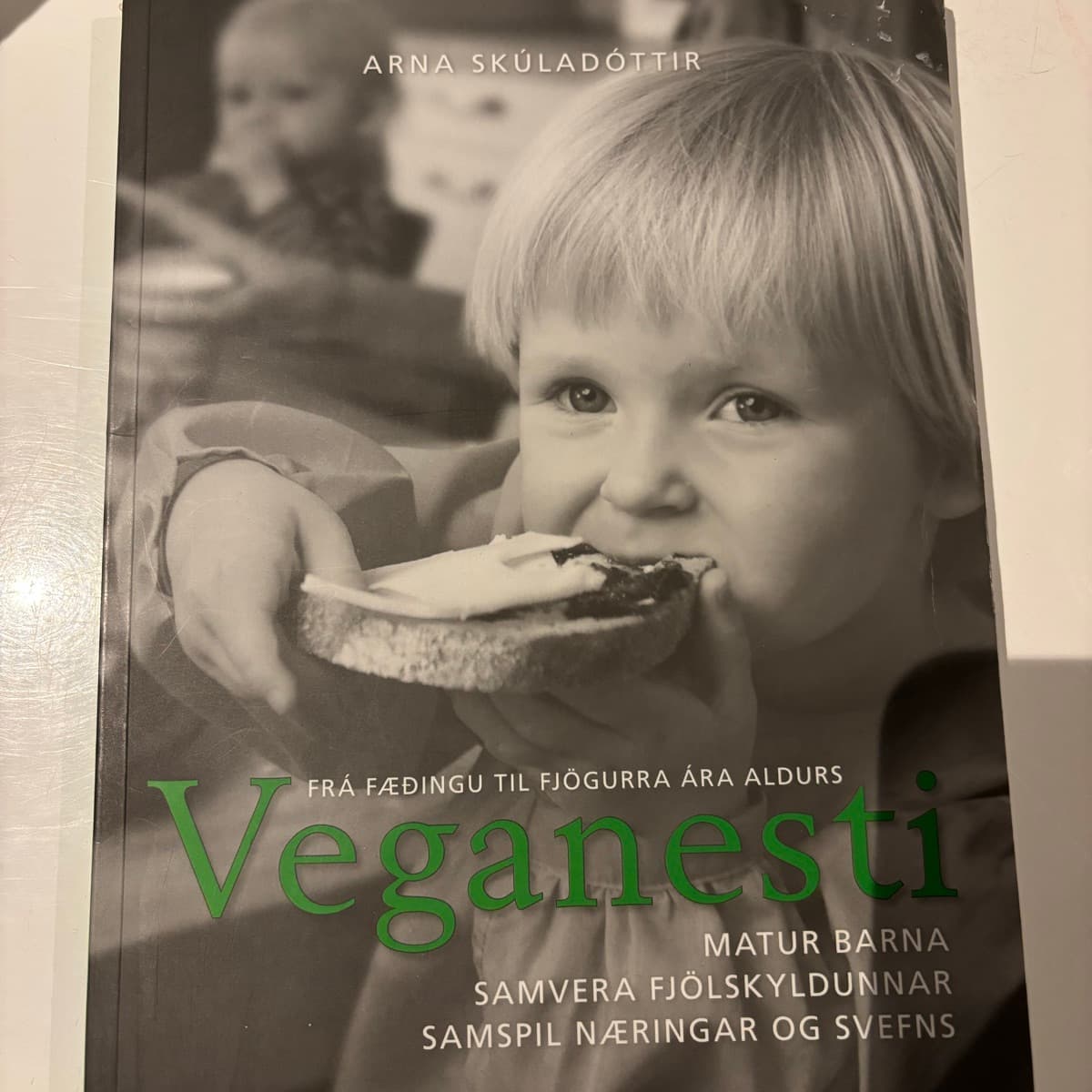 Veganesti eftir Örnu Skúladóttur