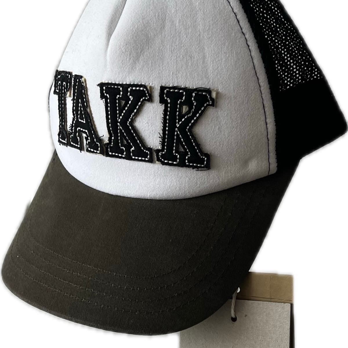 TAKK derhúfa