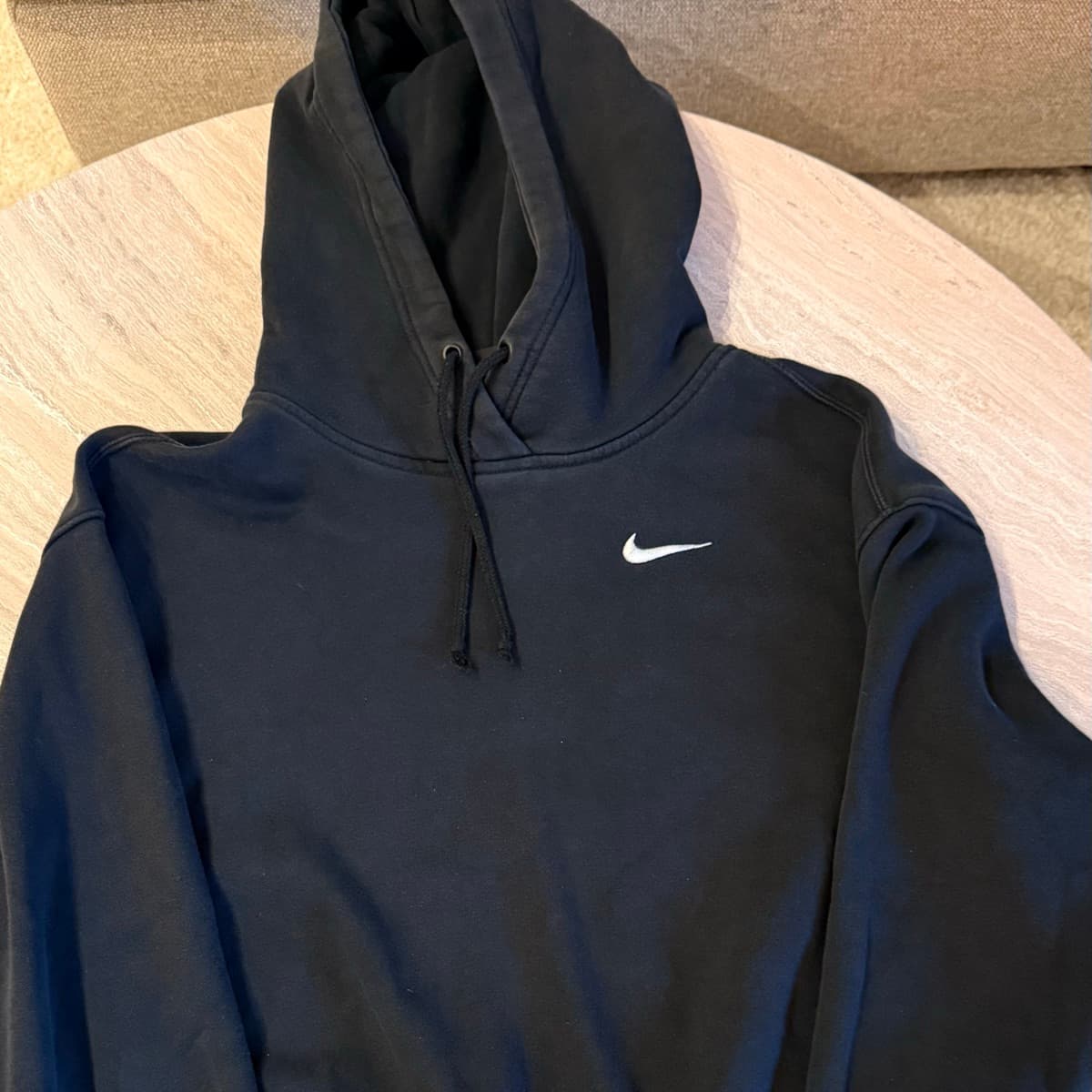 Nike hettupeysa