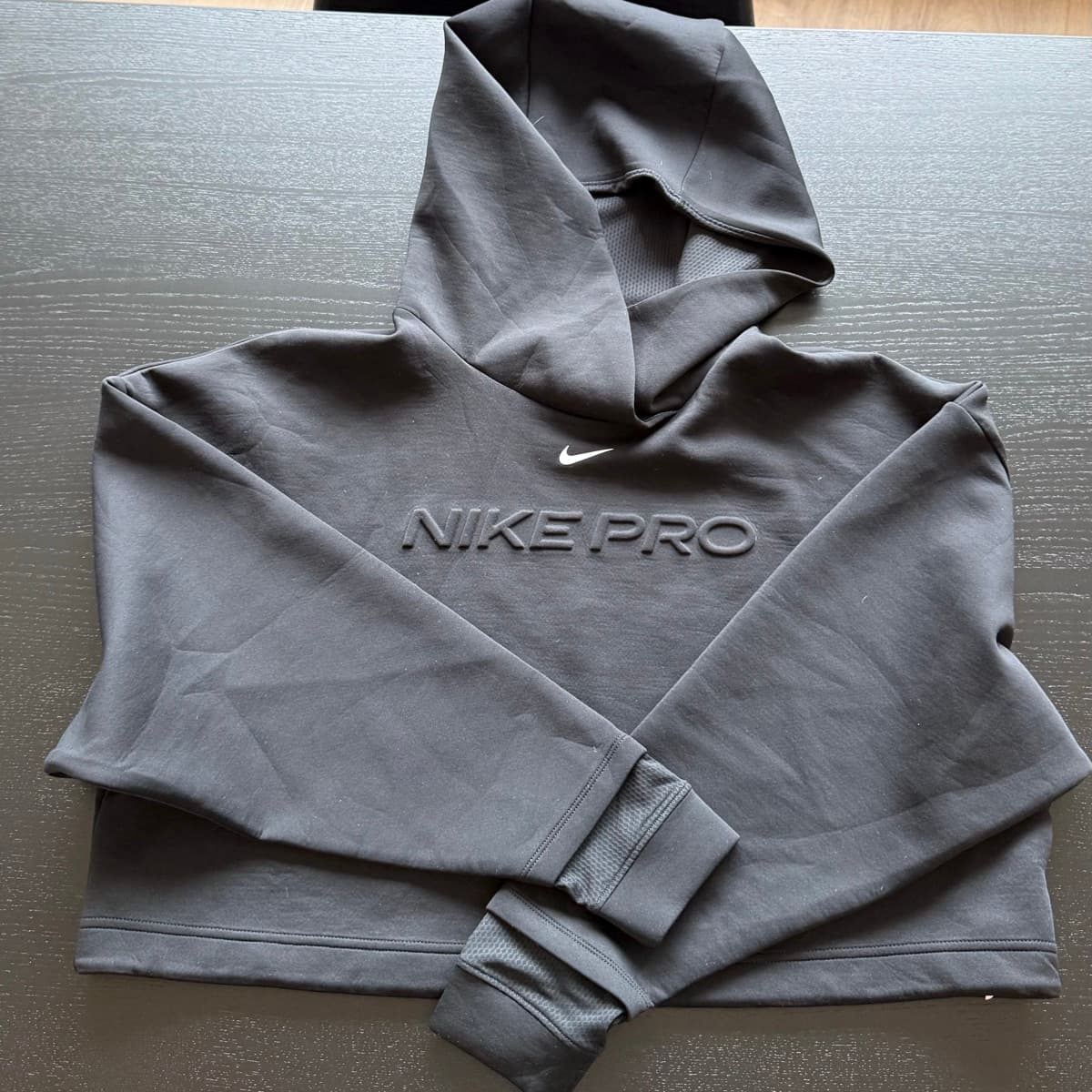 Nike Pro hettupeysa