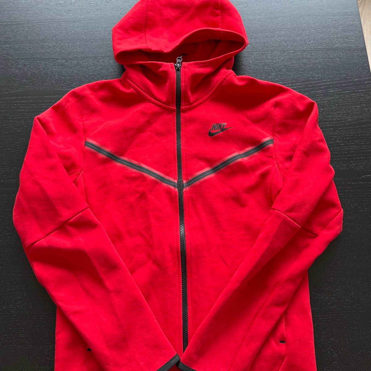 Nike Tech Fleece peysa