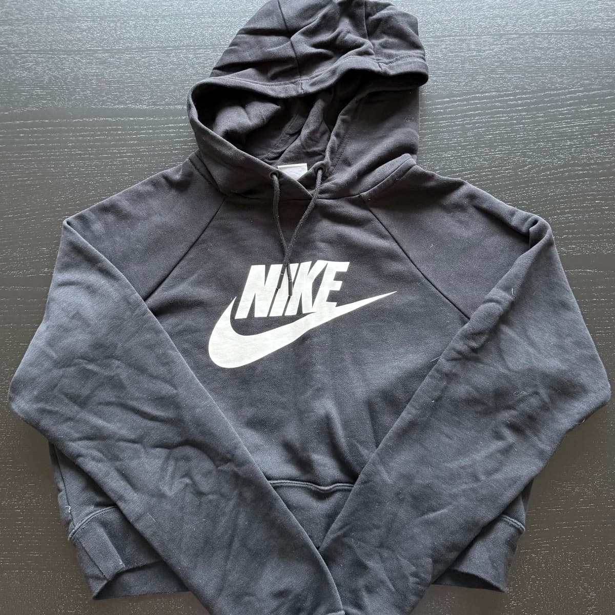 Nike hettupeysa