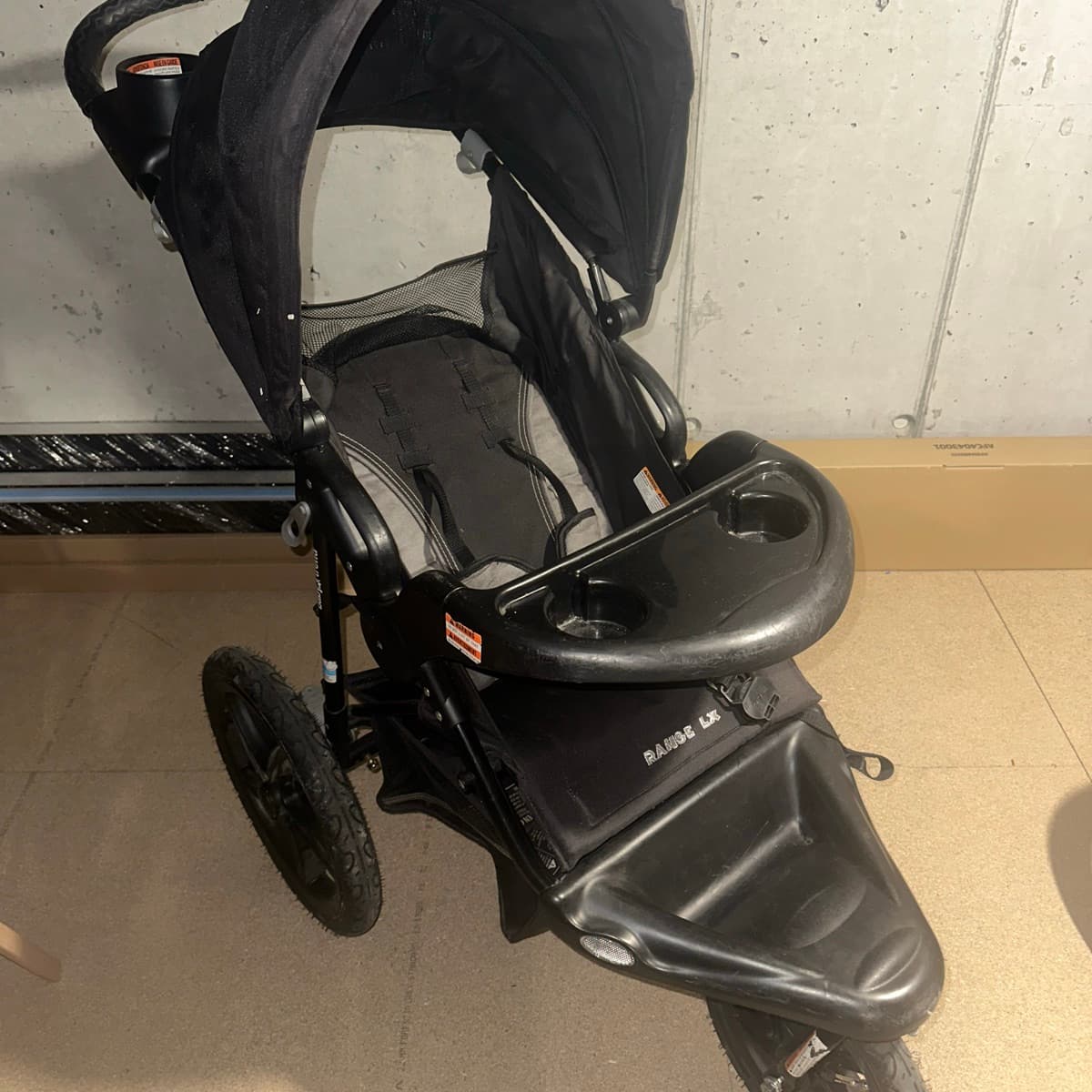 Baby Trend Range LX skokkvagn