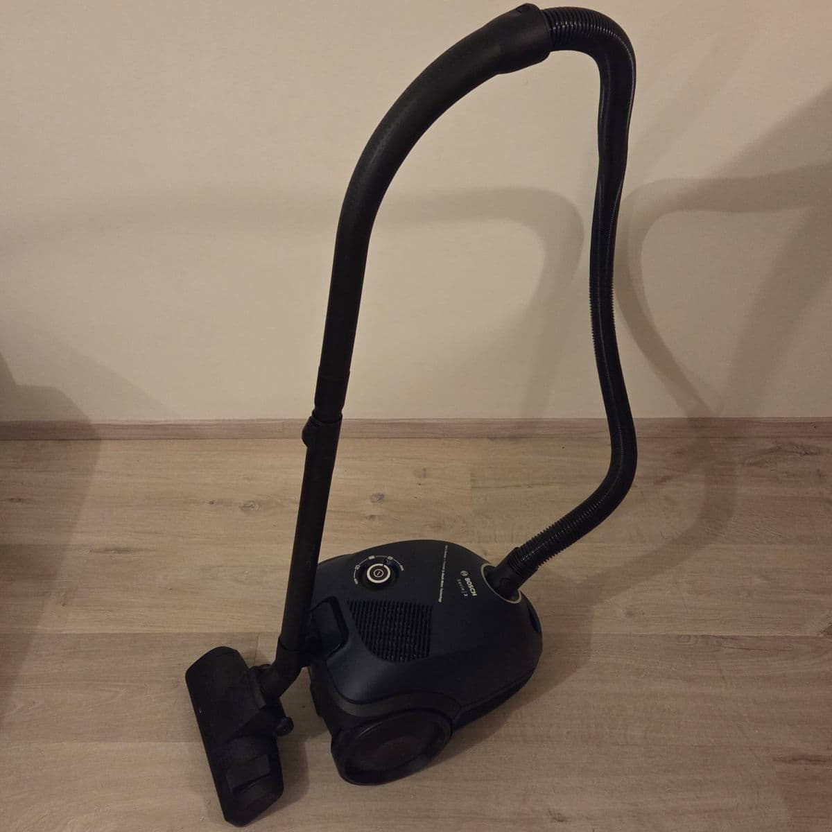 Bosch Serie 2 ryksuga