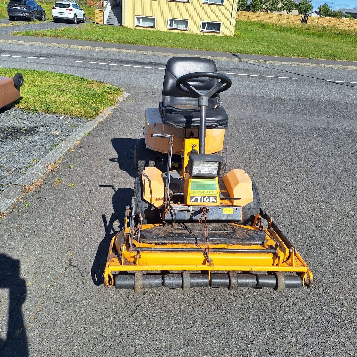 Stiga slátturtraktor