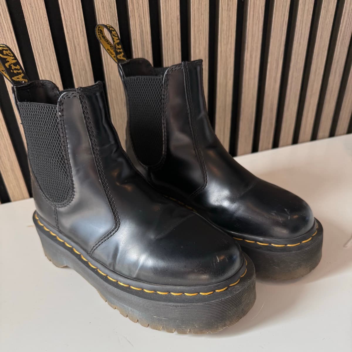 Dr. Martens Chelsea skór