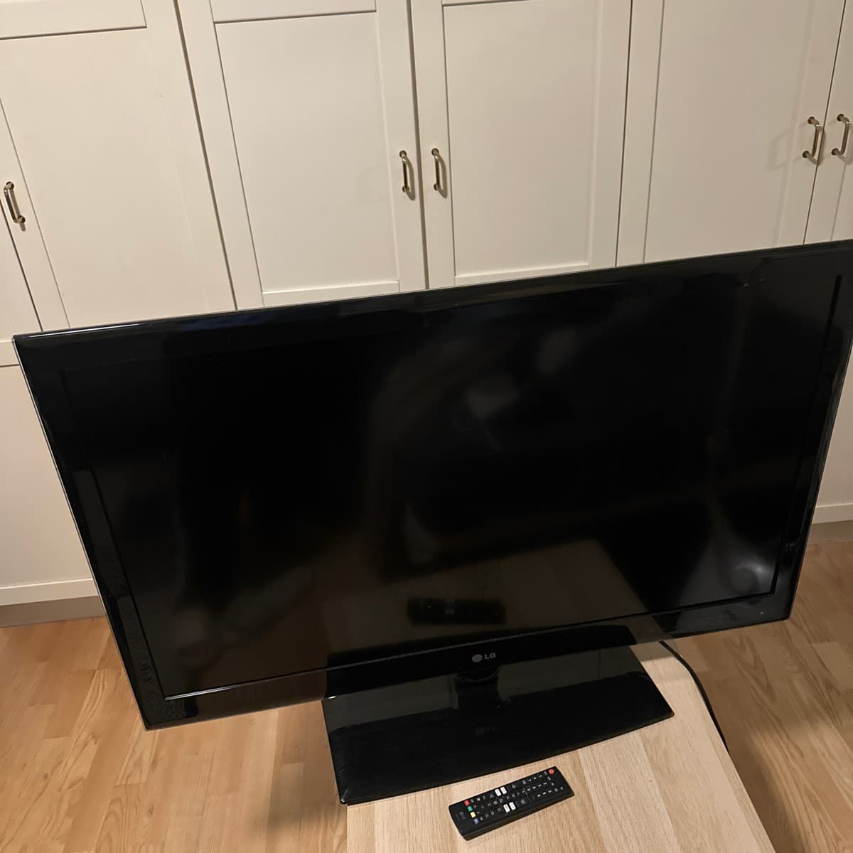 LG 42" sjónvarp