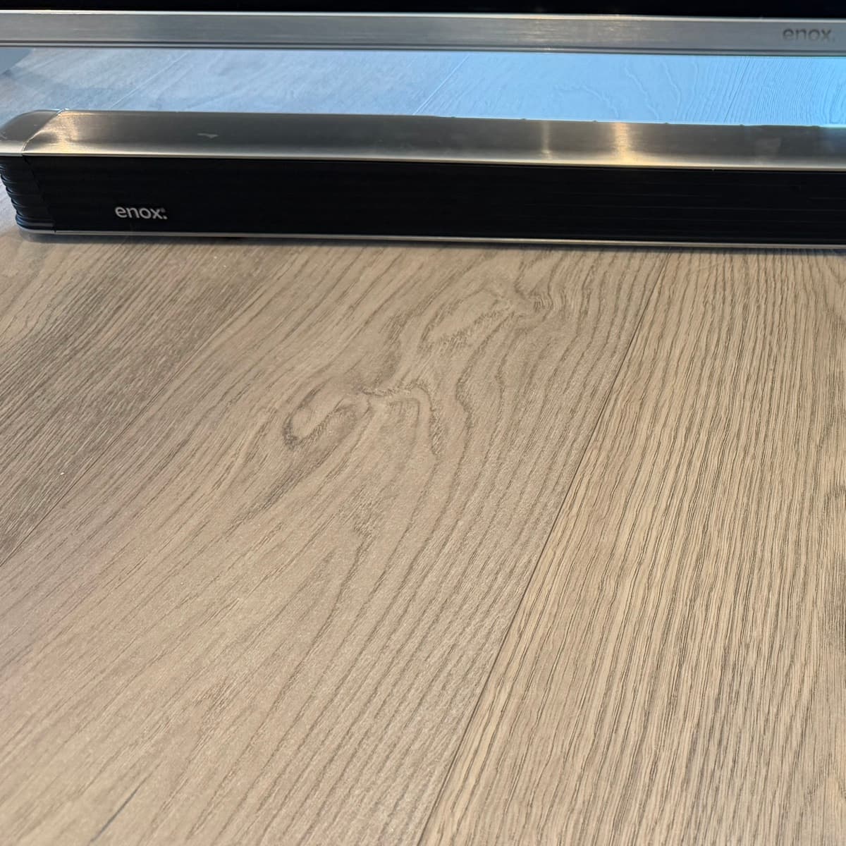 Sjónvarp og hljóðstöng