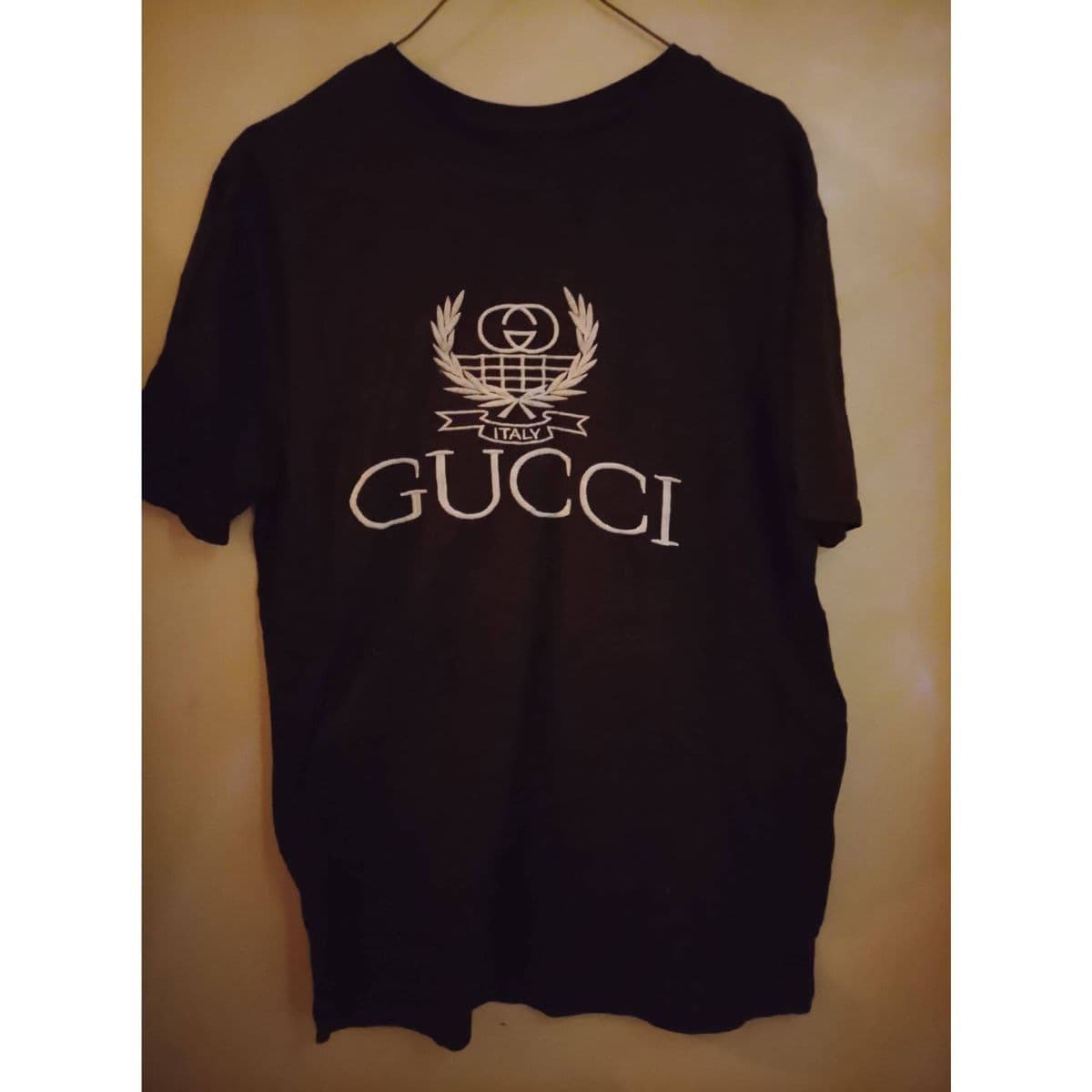 vintage Gucci og Dolce & Gabbana bolir