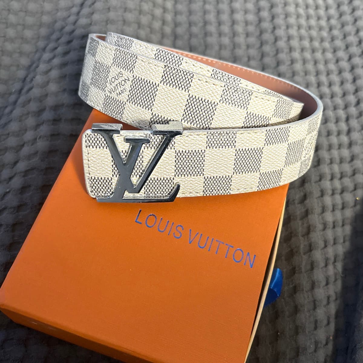 Louis Vuitton Damier Azur belti
