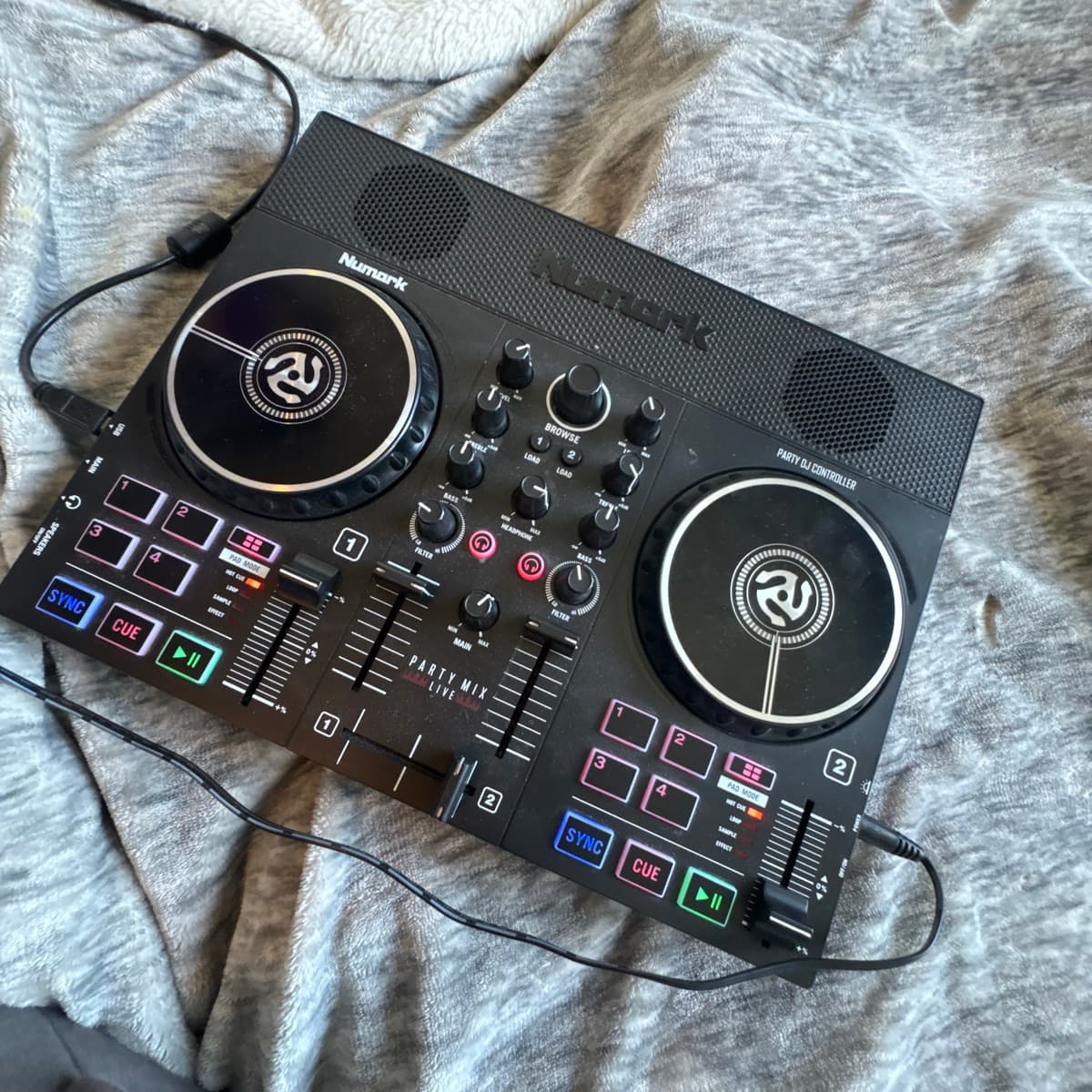 Numark Party Mix Live DJ-borð