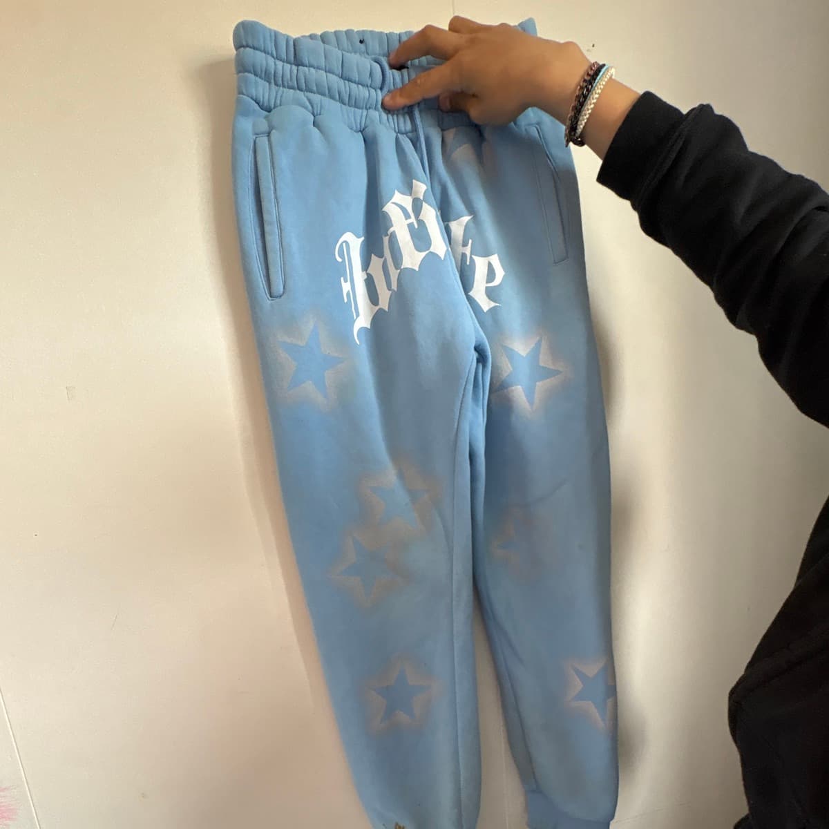 Mynstraðar joggingbuxur