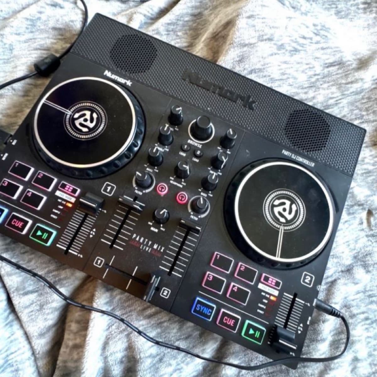Numark Party Mix Live DJ-borð
