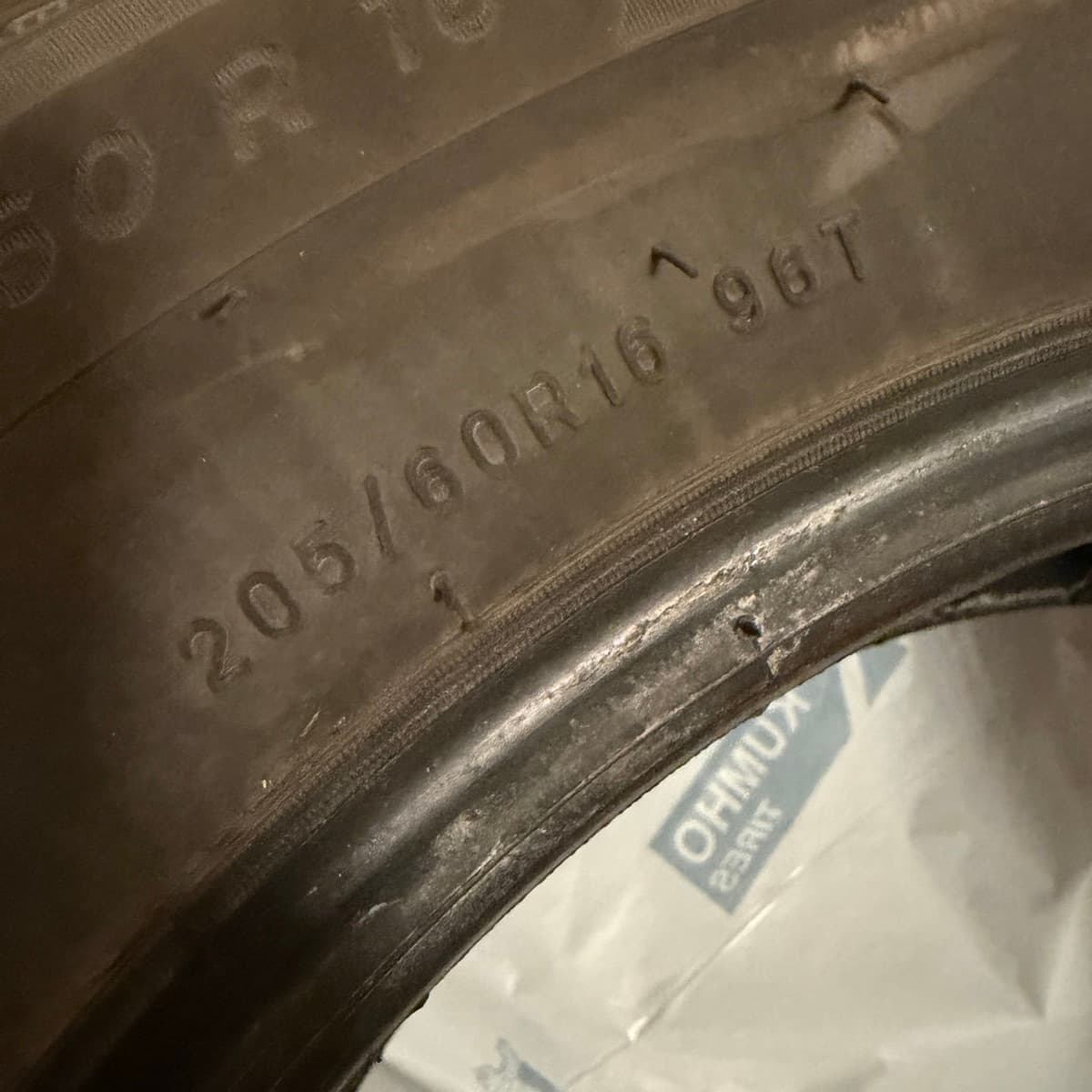 Michelin vetrardekk 205/60R16