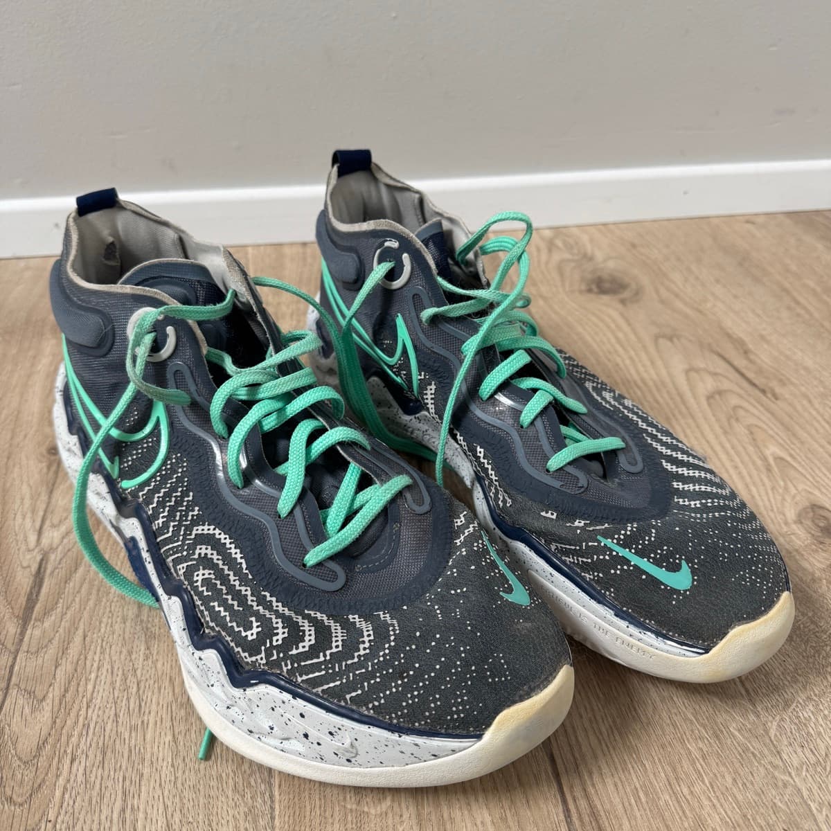 Nike Cosmic Unity körfuboltaskór