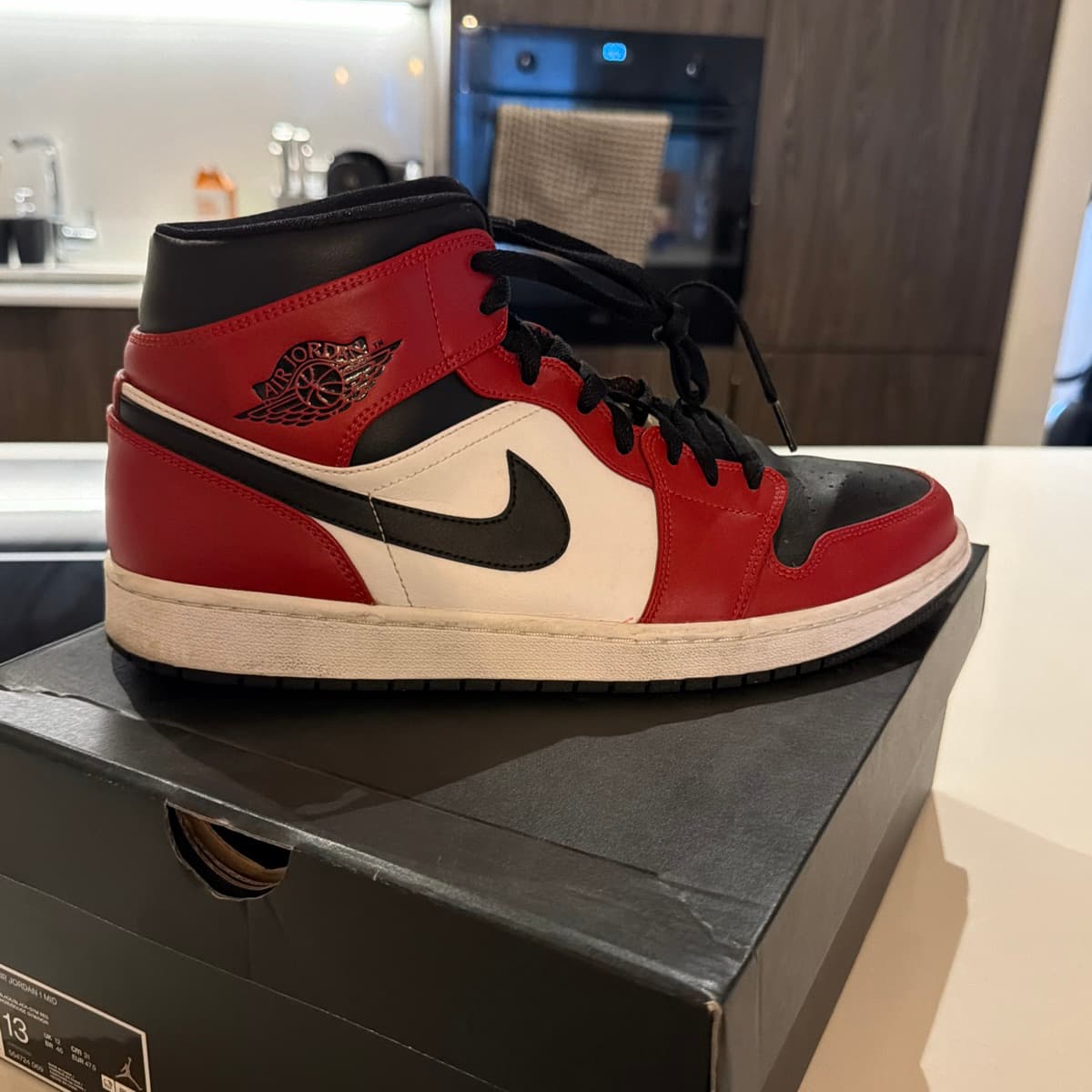 Air Jordan 1 Mid