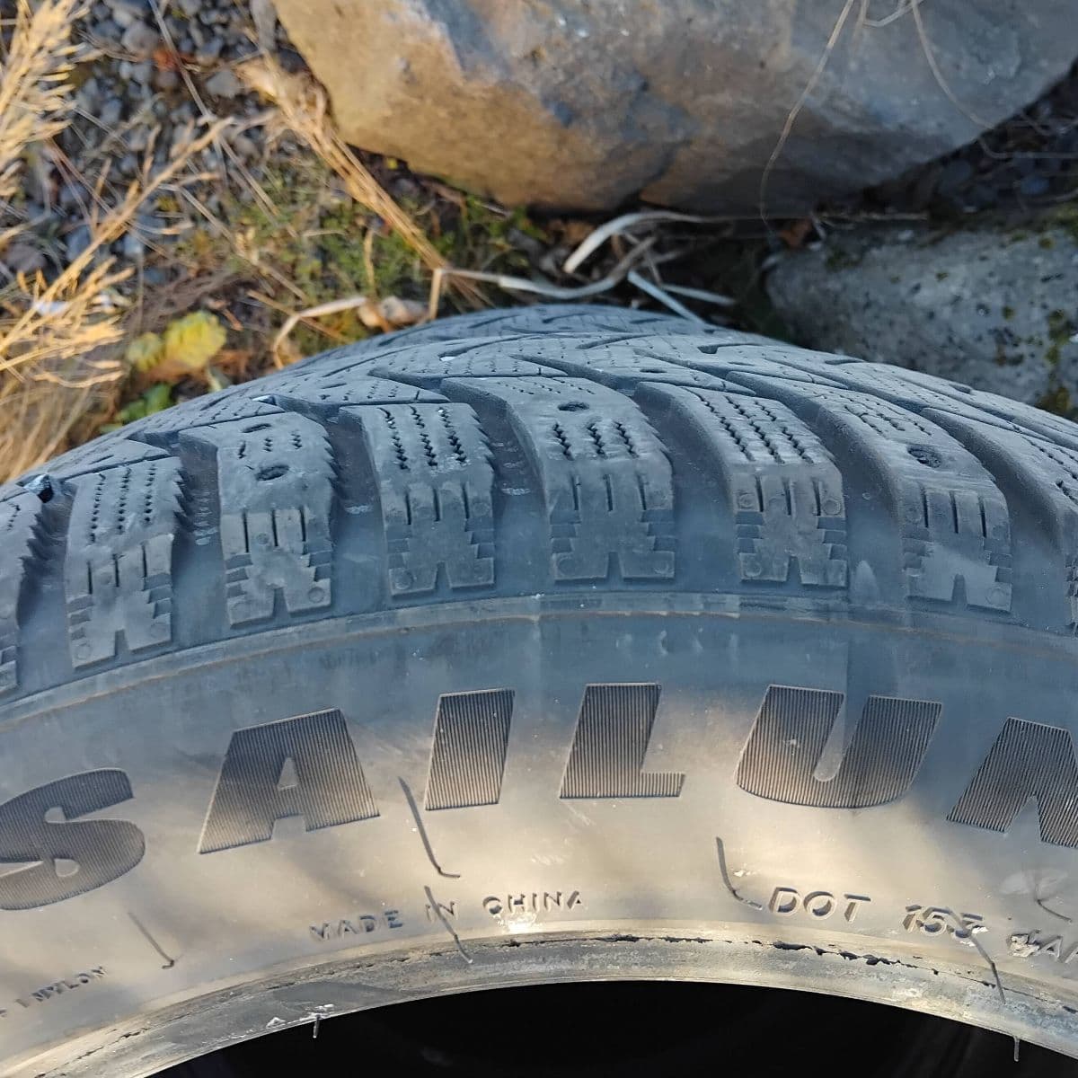 Sailun nagladekk, 225/55R18